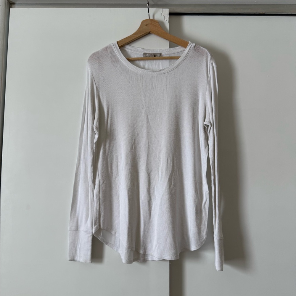 Athleta White Long Sleeve Women's Tee